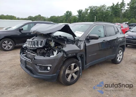 2018 Jeep Compass Latitude 4X4 from USA, damaged, VIN 3C4NJDBB6JT479294